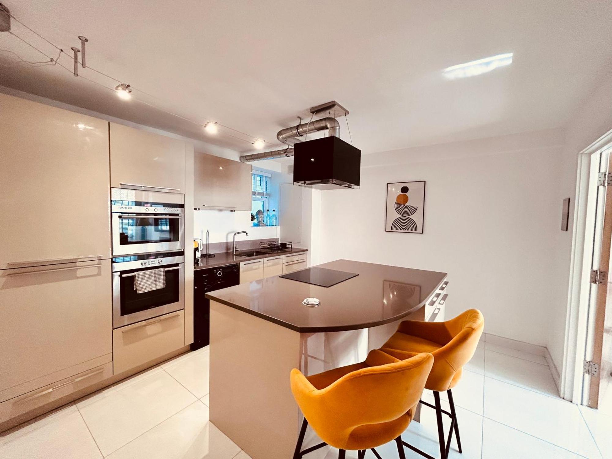 Stunning Spacious B.Apt. Slps.4 London Exteriör bild