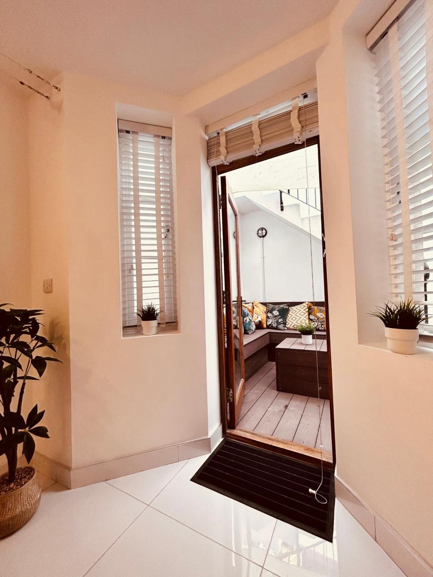 Stunning Spacious B.Apt. Slps.4 London Exteriör bild